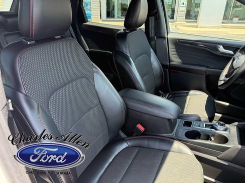 Used 2024 Ford Escape ST-Line w/ Tech Pack #1 FWD image 13