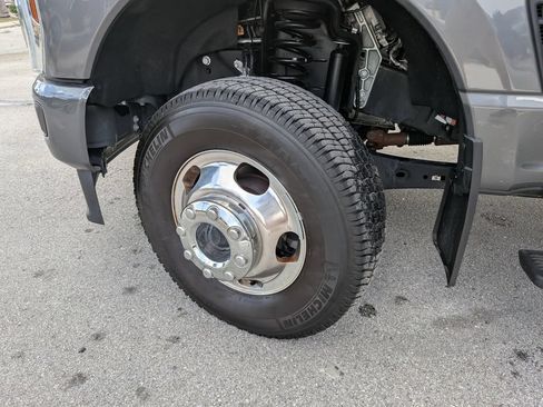 Used 2026 Ford F350 Platinum AWD/4WD image 42