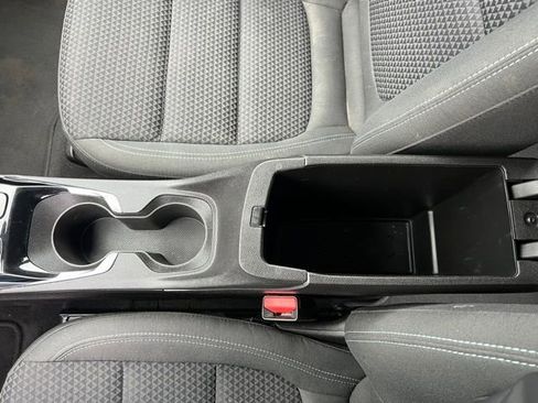 Used 2022 Chevrolet Bolt EUV LT image 27