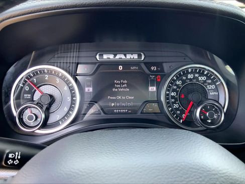 Used 2023 RAM 1500 Laramie AWD/4WD image 26