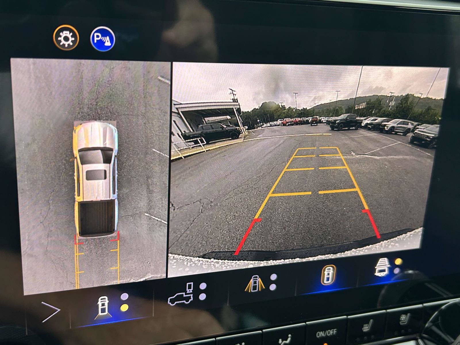 New 2026 Chevrolet Colorado ZR2 w/ Technology Package AWD/4WD image 21