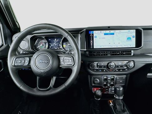 Used 2024 Jeep Wrangler Unlimited Rubicon 4xe AWD/4WD image 12