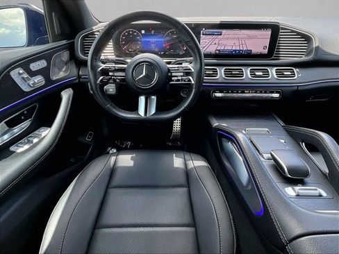 Used 2024 Mercedes-Benz GLS 450 4MATIC image 7