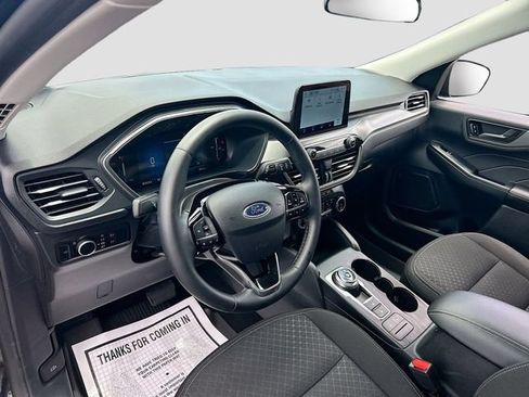 Used 2025 Ford Escape Active w/ Cold Weather Package AWD/4WD image 12