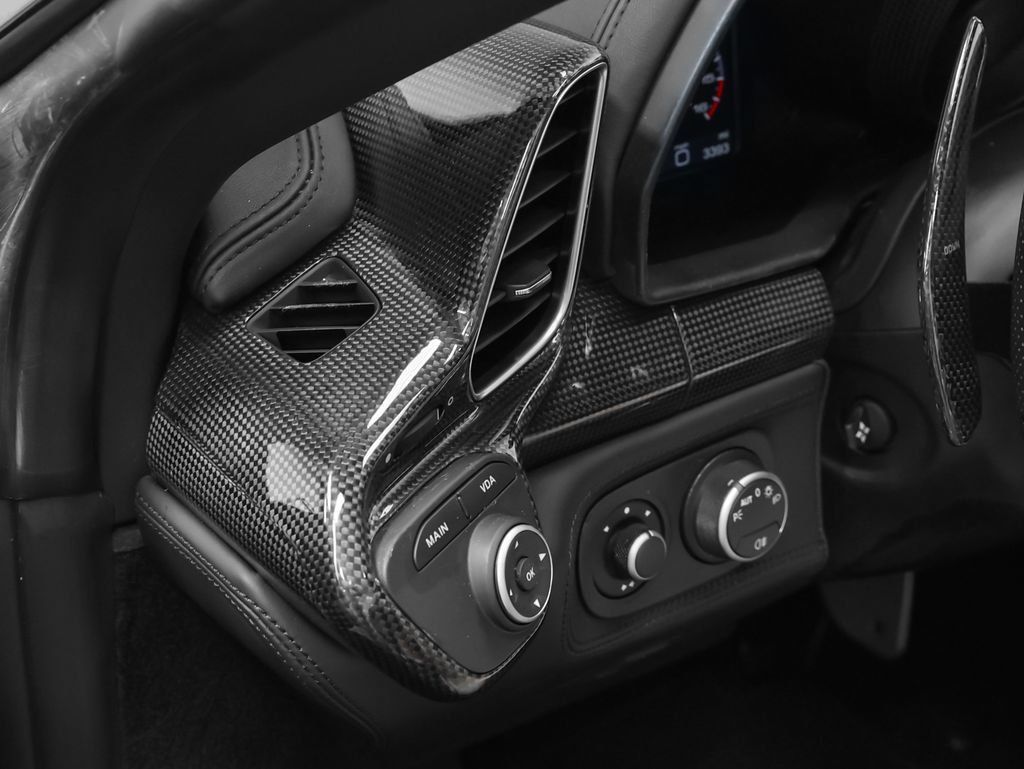 Used 2010 Ferrari 458 Italia Coupe RWD image 36