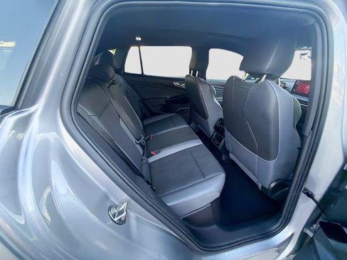 Certified 2023 Volkswagen ID.4 Pro S AWD/4WD image 28