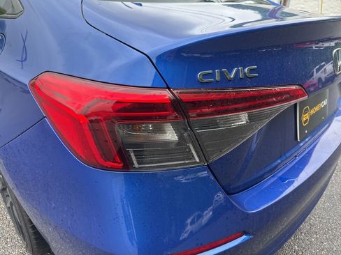 Used 2024 Honda Civic Sport image 10