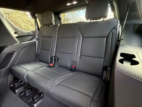 New 2026 GMC Yukon Denali w/ Sun & Power Step Package image 18