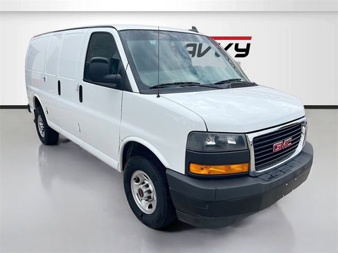 Used 2024 GMC Savana 2500 w/ Driver Convenience Package image 1