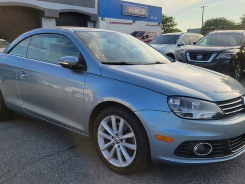 Used 2013 Volkswagen Eos Komfort FWD image 6