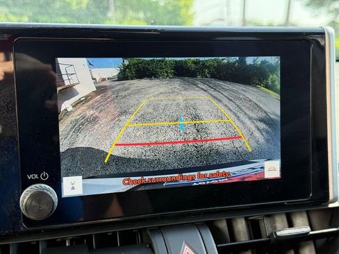 Used 2025 Toyota RAV4 XLE AWD/4WD image 28