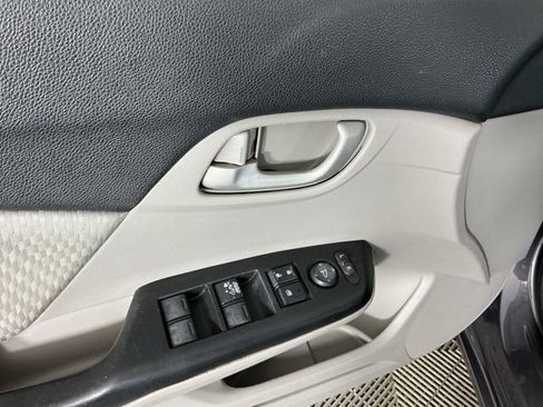 Used 2015 Honda Civic LX image 9