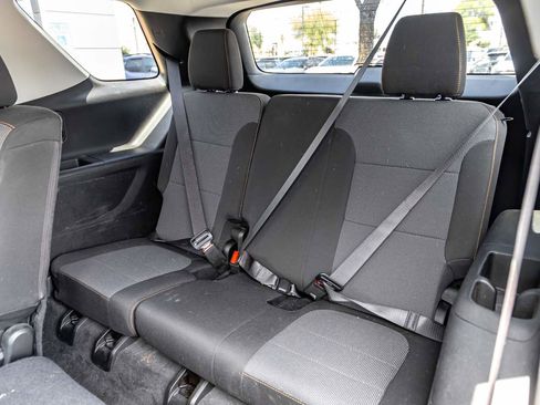 Used 2020 Chevrolet Traverse LS image 19