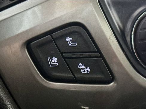 Used 2019 Chevrolet Silverado 3500 LTZ w/ Duramax Plus Package image 22