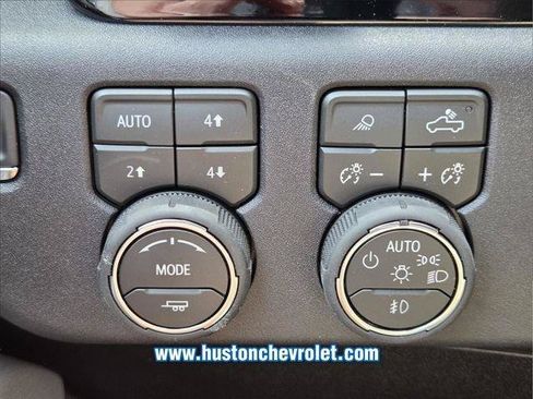 New 2026 Chevrolet Silverado 2500 ZR2 w/ LPO, Dark Essentials Package AWD/4WD image 30