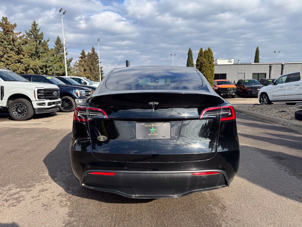 Used 2021 Tesla Model Y Long Range AWD/4WD image 9