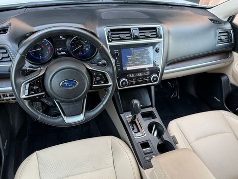 Used 2018 Subaru Outback 3.6R Limited AWD/4WD image 28