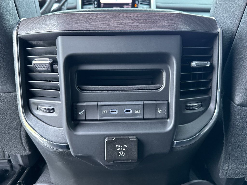 New 2026 RAM 3500 Laramie AWD/4WD image 25