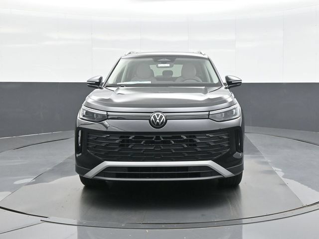 New 2026 Volkswagen Tiguan SE AWD/4WD image 2