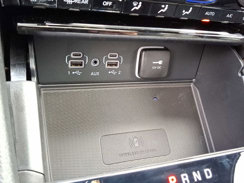 New 2025 Jeep Grand Cherokee Altitude image 15