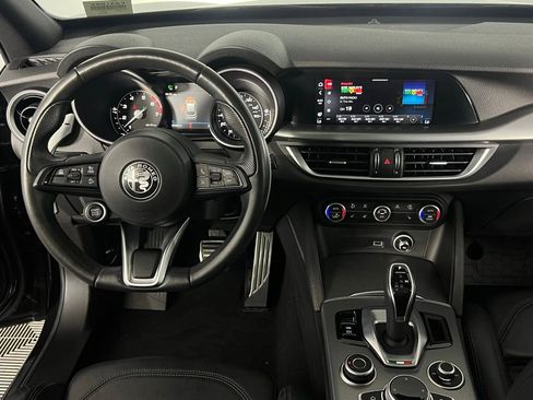 Used 2023 Alfa Romeo Stelvio Veloce image 15