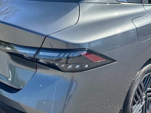 New 2027 Nissan Sentra SV w/ SV Convenience Package FWD image 12
