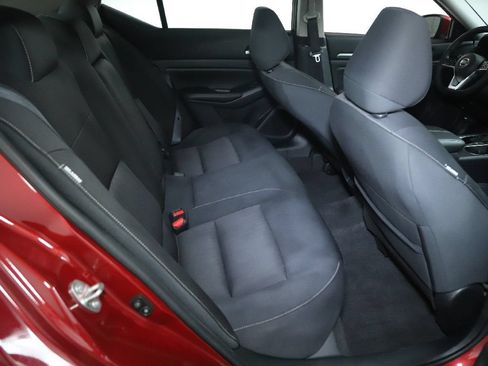 Used 2022 Nissan Altima 2.5 SV AWD/4WD image 32