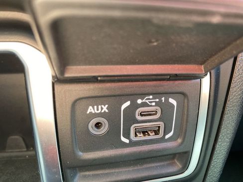 Used 2021 Jeep Wrangler Unlimited Sport image 22