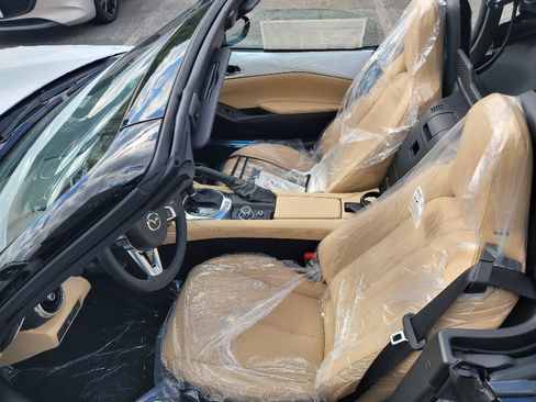 New 2026 MAZDA MX-5 Miata Grand Touring w/ Weather Package RWD image 13