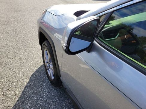 Used 2024 Toyota RAV4 XLE image 18