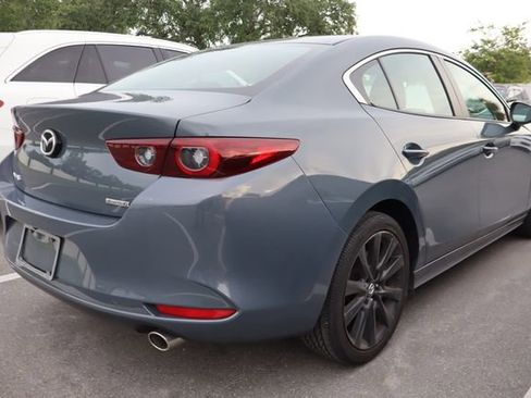 Used 2023 MAZDA MAZDA3 s FWD image 2