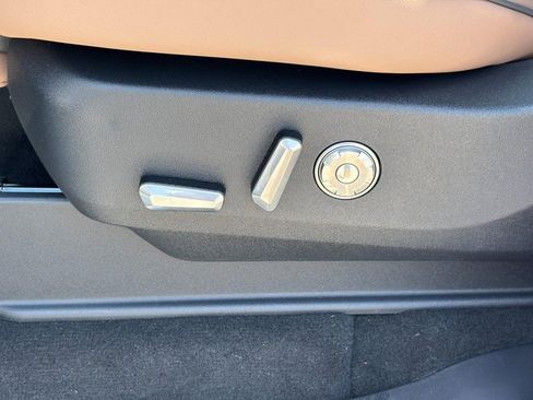 New 2026 Lincoln Navigator L Black Label AWD/4WD image 15
