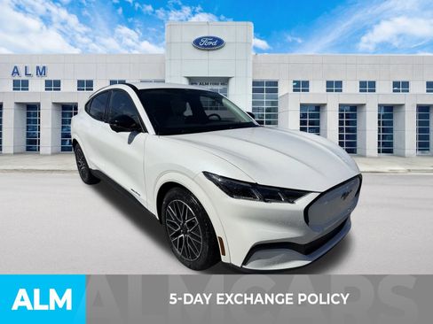 Used 2025 Ford Mustang Mach-E Premium image 4