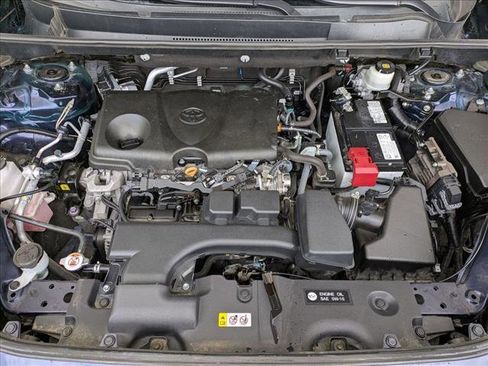 Used 2022 Toyota RAV4 XLE FWD image 23