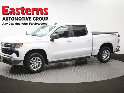Used 2023 Chevrolet Silverado 1500 LT AWD/4WD image 58