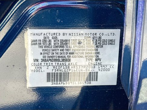 New 2025 Nissan Kicks SR image 32