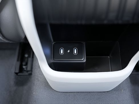 Certified 2026 Hyundai Kona SE AWD/4WD image 17