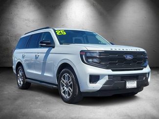 Certified 2025 Ford Expedition Active AWD/4WD video 2
