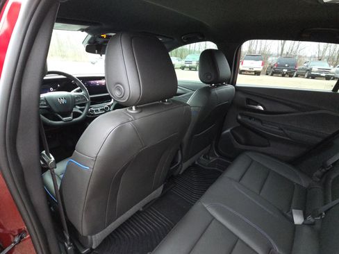 Certified 2025 Buick Envista Sport Touring w/ Convenience I Package image 27