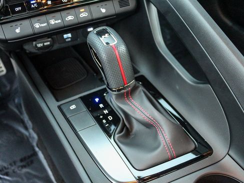 Certified 2024 Hyundai Elantra N Line image 24