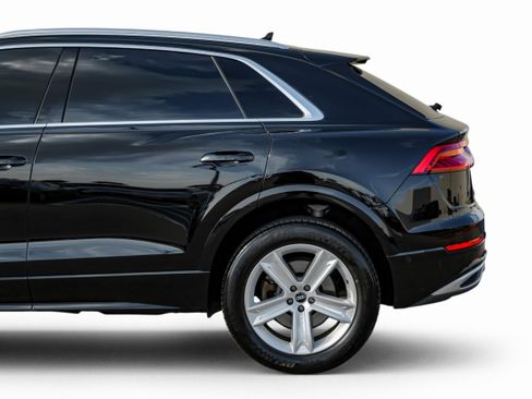 Used 2021 Audi Q8 Premium w/ Convenience Package image 13