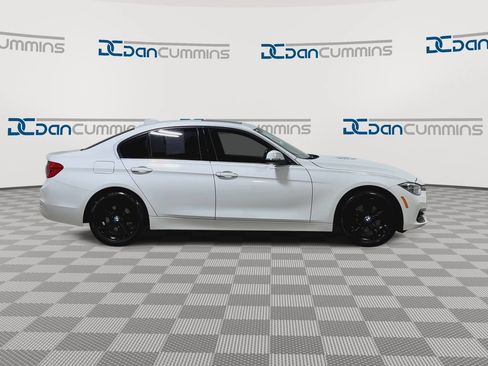 Used 2018 BMW 330i xDrive Sedan AWD/4WD image 9