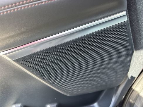 Used 2025 Ford Expedition Active image 19