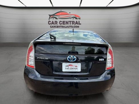 Used 2012 Toyota Prius Two FWD image 4