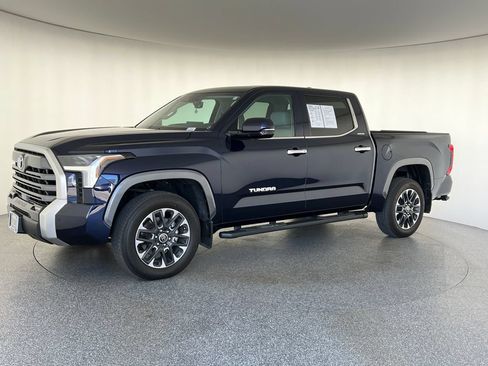 Used 2024 Toyota Tundra Limited w/ Power Package AWD/4WD image 9