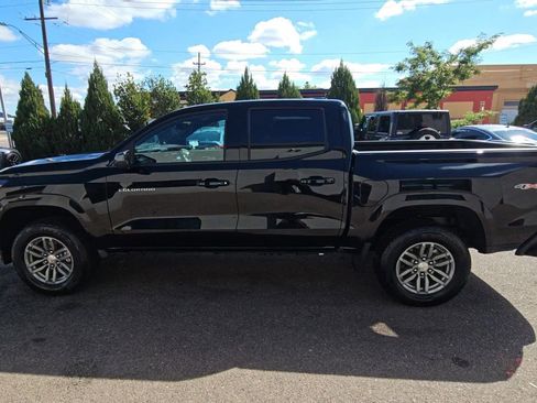 Used 2024 Chevrolet Colorado LT w/ LT Convenience Package II image 5