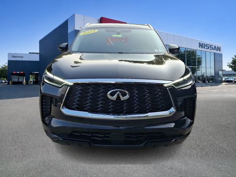 Used 2023 INFINITI QX60 Luxe w/ Cargo Package AWD/4WD image 2