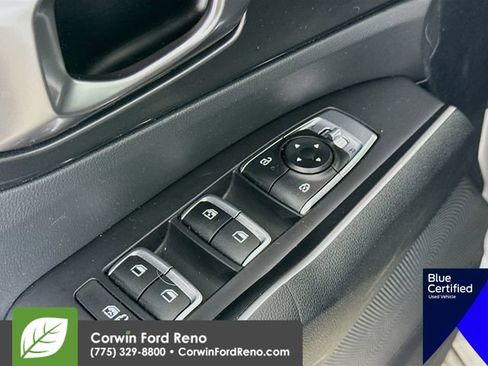 Used 2025 Kia Sorento S image 22