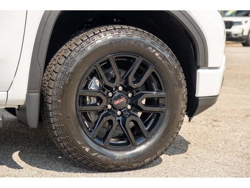 New 2026 GMC Sierra 1500 Elevation w/ Elevation Premium Package AWD/4WD image 10