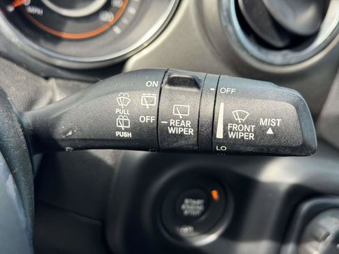 Used 2019 Jeep Wrangler Unlimited Sahara w/ Safety Group AWD/4WD image 24